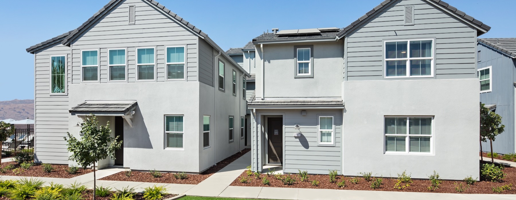 homes with a lawn