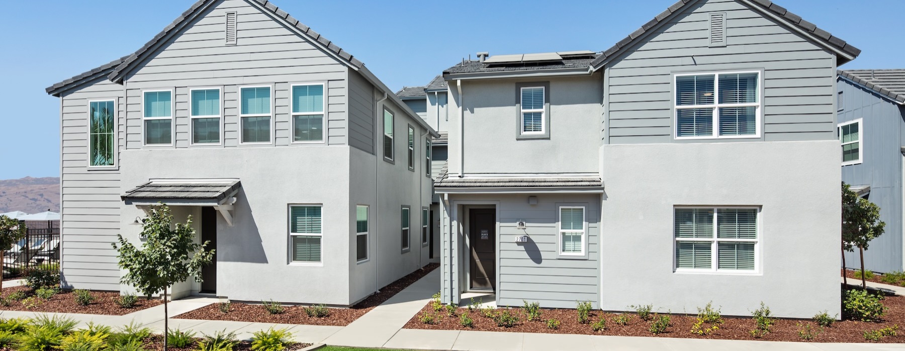 homes with a lawn